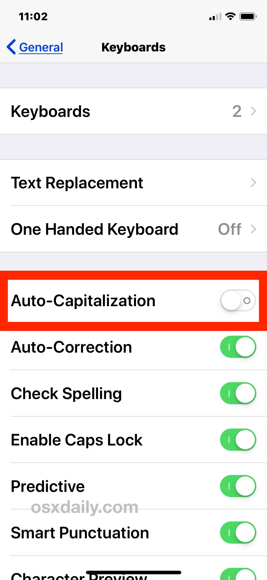 如何关闭自动大写iOS 中的单词