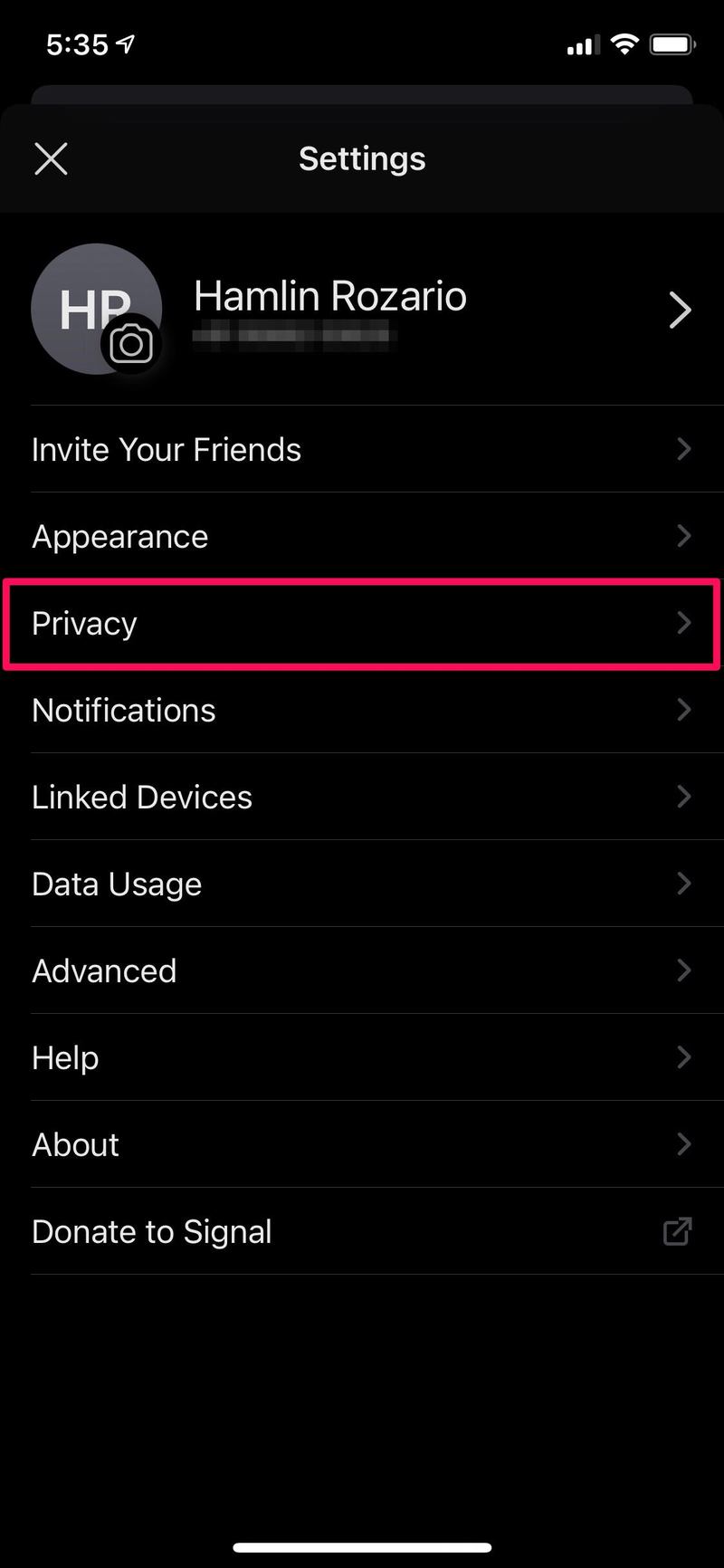如何在 iPhone 上使用 Face ID 或 Touch ID 锁定信号
