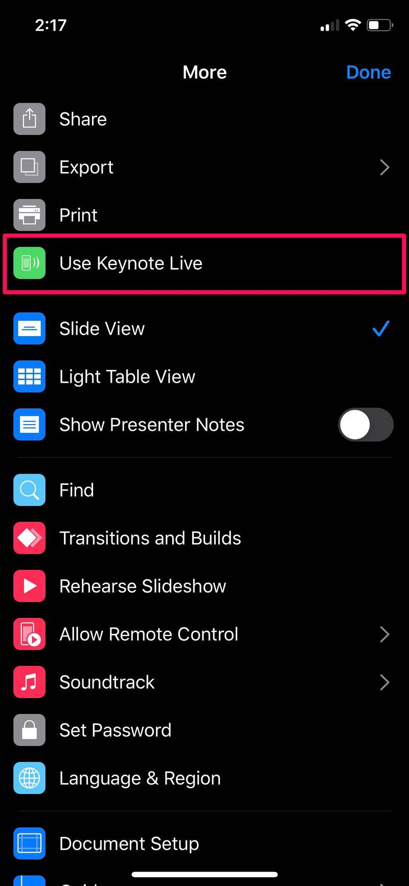 如何使用 iPhone 或 iPad 上的 Keynote Live 来分享演示文稿