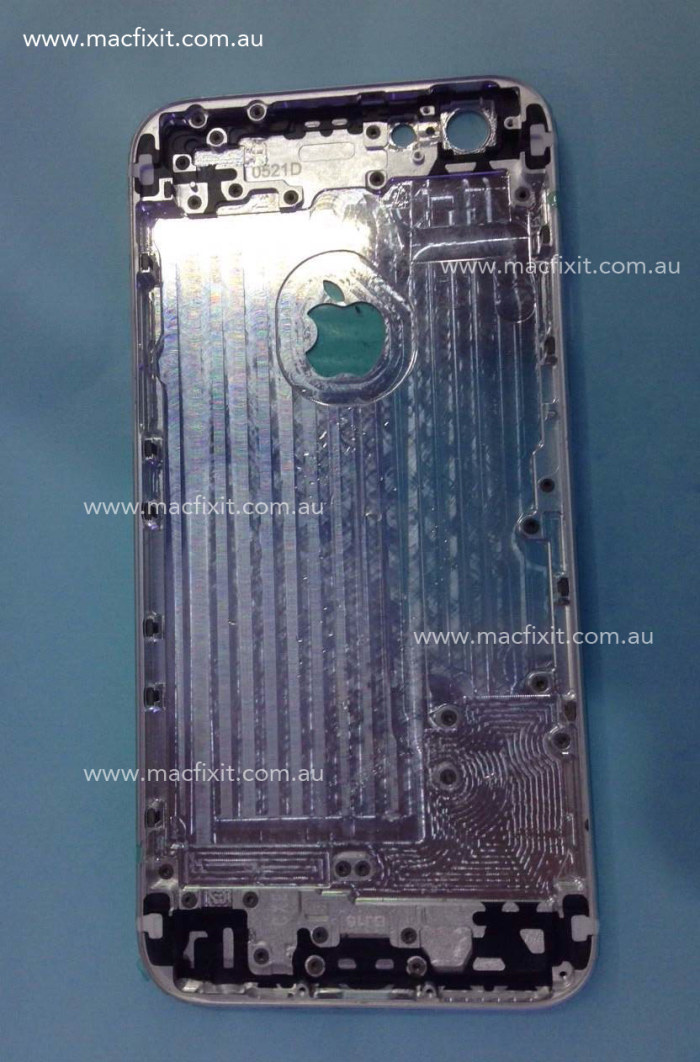 iPhone 6 模型的金属背板