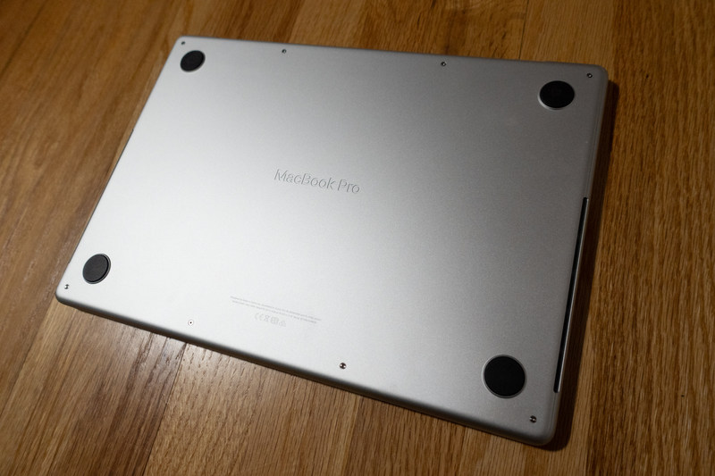 14 英寸 MacBook Pro
