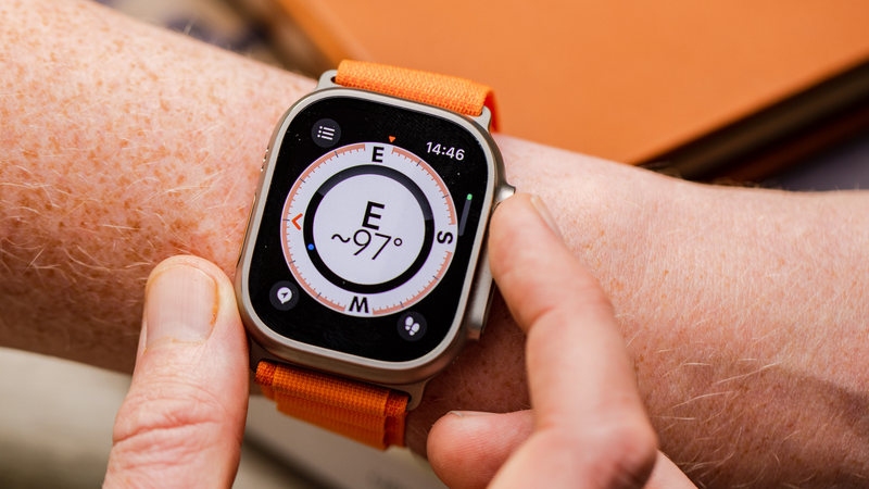 Apple Watch Ultra - 指南针