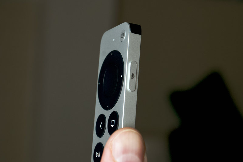 Apple TV 遥控器 siri 按钮