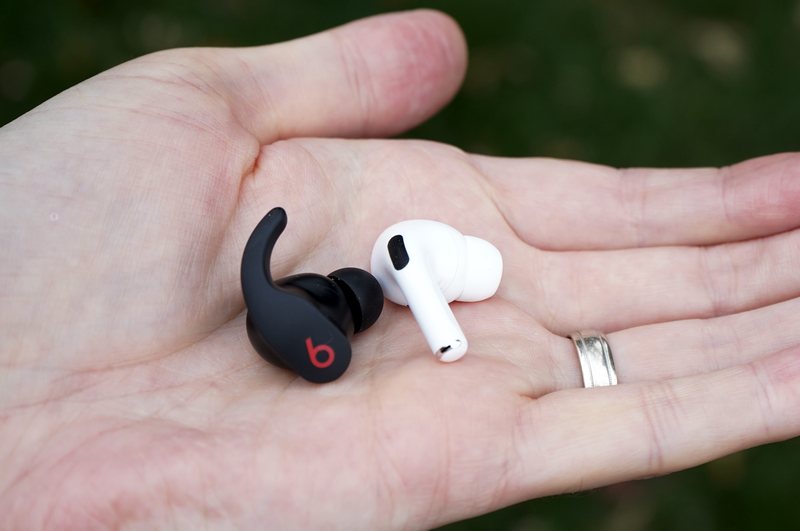 Beats Fit Pro 与 AirPods Pro 耳机