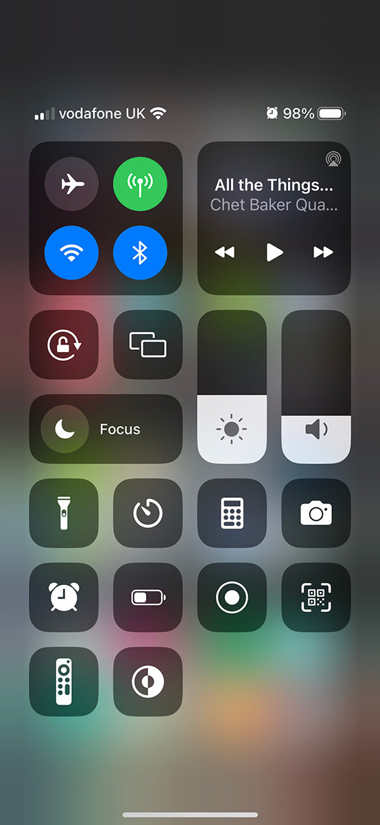 iOS 17 功能：控制中心