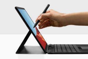Microsoft Surface Pro X 笔记本电脑 > Windows 设备” data-imageid=”100812875″ data-license=”提供的艺术”/></a>    <small class=